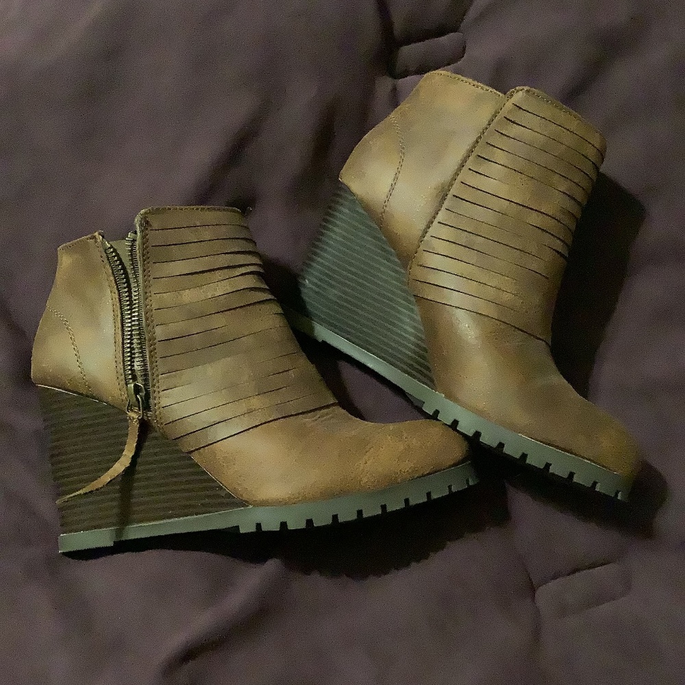 Sugar booties